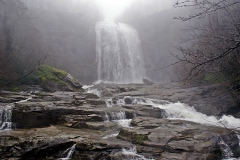 [Sisler ve şelale... Fotoğraf: Işık Teoman]