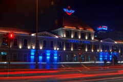 [Basmane Garı gece bir başka güzel... Fotoğraf: Engin Yıldız]