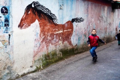 Basmane'den... Haydi yarışalım... Fotoğraf: Nilgün Özdemir